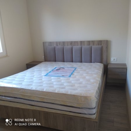 Tirane, jepet me qera 1+1 Kati 2, 55 m² 350 € (News 24)