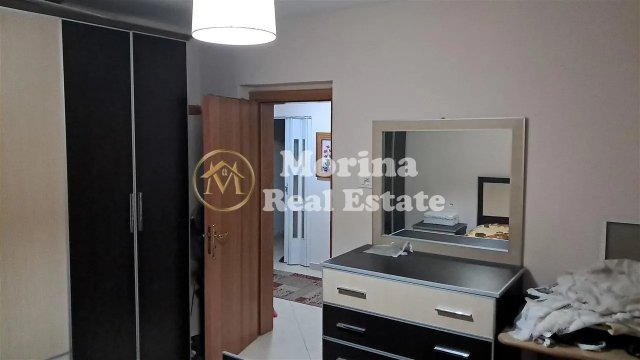 Tirane, jepet me qera apartament 2+1 Kati 6, 85 m² 500 € (Brryli)