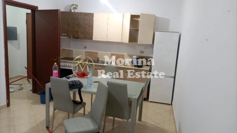 Tirane, jepet me qera apartament 2+1 Kati 4, 90 m² 400 € (Astiri)