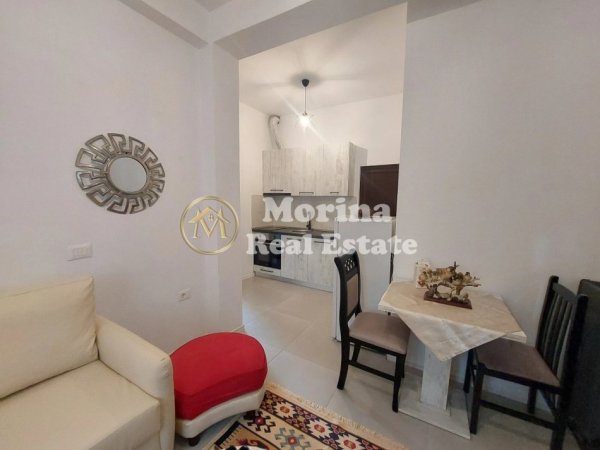 Tirane, jepet me qera shtepi 1+1 Kati 1, 50 m² 350 € (5 Maji)