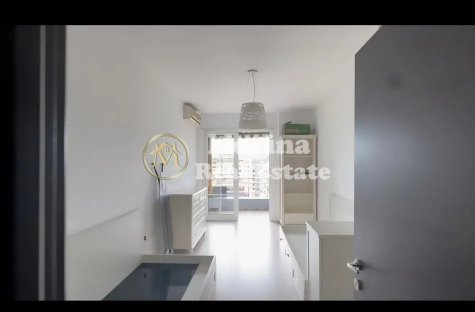 Tirane, jepet me qera apartament 2+1+Ballkon Kati 7, 133 m² 800 € (Kompleksi Kika)