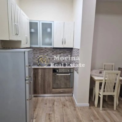 Tirane, jepet me qera apartament 2+1 Kati 1, 70 m² 600 € (Myslym Shyri)