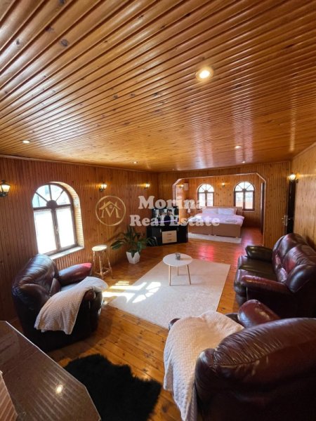Tirane, jepet me qera Vile Dublex Kati 1, 840 m² 2.500 € (Spitali Amerikan 2)