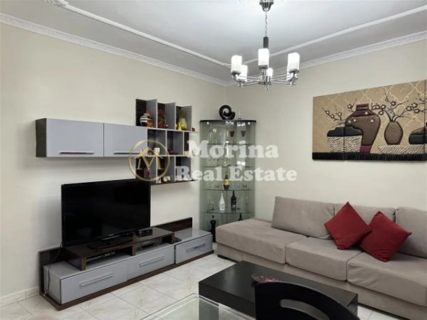 Tirane, jepet me qera apartament 2+1 Kati 5, 85 m² 700 € (Qender)