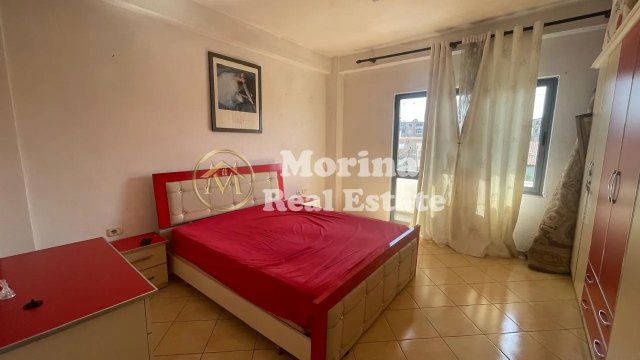Tirane, jepet me qera shtepi 1+1 Kati 3, 80 m² 400 € (Don Bosko)