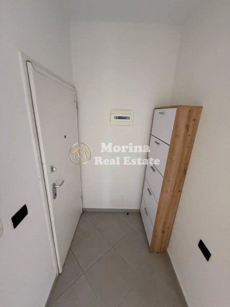Tirane, jepet me qera apartament 1+1 Kati 7, 65 m² 500 € (Spitali Amerikan 2)