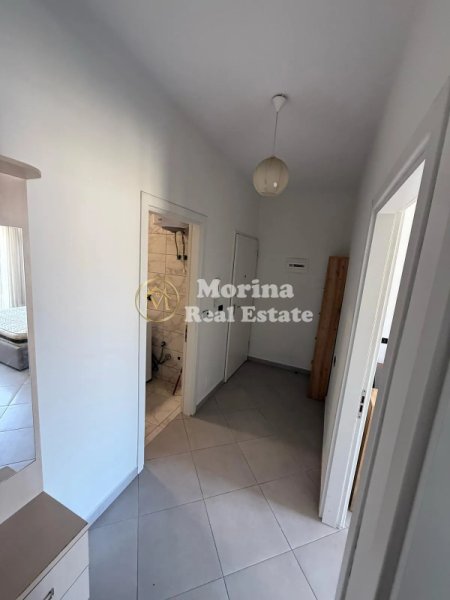 Tirane, jepet me qera apartament 1+1 Kati 7, 65 m² 500 € (Spitali Amerikan 2)