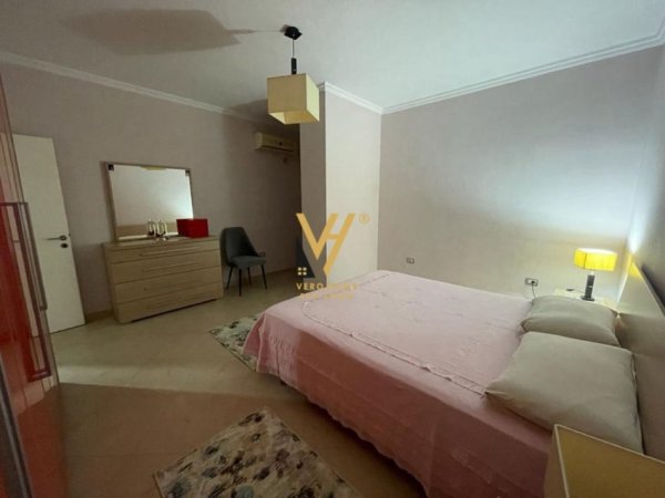 Tirane, jepet me qera apartament 1+1+Ballkon Kati 7, 62 m² 500 € (BULEVARDI ZOGU 1)