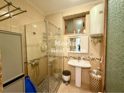 Tirane, jepet me qera apartament 3+1+Ballkon Kati 8, 125 m² 600 € (Astir)
