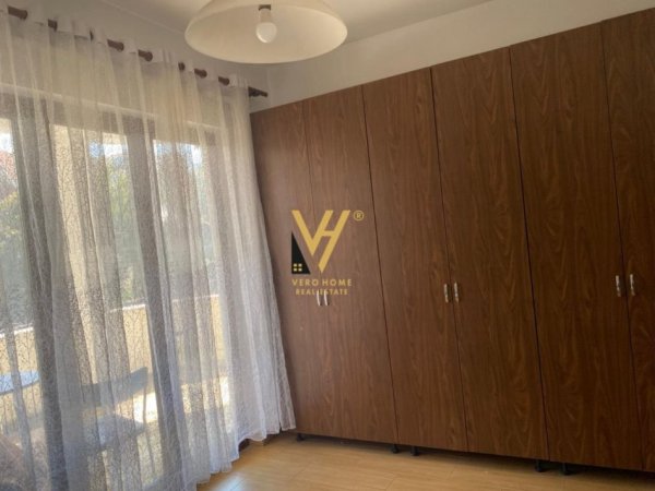 Tirane, jepet me qera apartament 2+1+Ballkon Kati 2, 70 m² 400 € (RRUGA E KAVAJES)