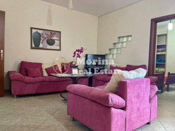 Tirane, jepet me qera apartament 1+1 Kati 3, 65 m² 430 € (Pallati me Shigjeta)