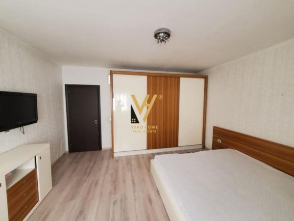Tirane, jepet me qera apartament 2+1+Ballkon Kati 4, 80 m² 650 € (RRUGA HOXHA TAHSIM)