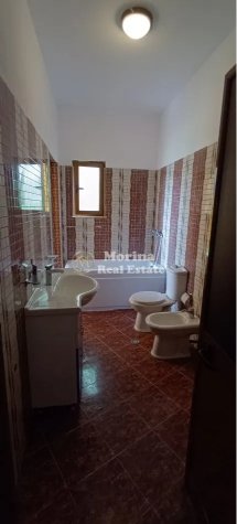Tirane, jepet me qera shtepi 3+1 Kati 2, 180 m² 600 € (Ali Demi)