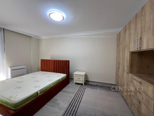 Tirane, jepet me qera apartament 1+1 Kati 5, 70 m² 450 € 