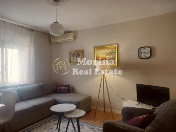 Tirane, jepet me qera apartament 1+1 Kati 3, 70 m² 550 € (Ambasada Amerikane)