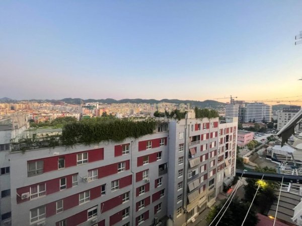 Tirane, jepet me qera apartament 2+1 Kati 9, 112 m² 750 € (Shefqet Musaraj)