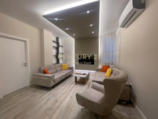 Tirane, jepet me qera apartament 2+1 Kati 9, 112 m² 750 € (Shefqet Musaraj)