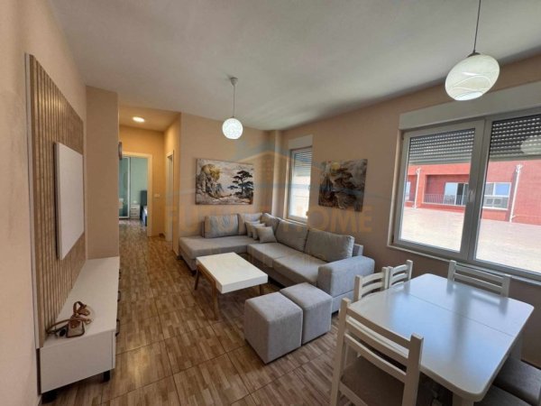 Shitet, Apartament 1+1, Rruga Dritan Hoxha.