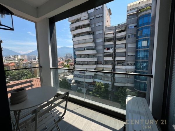 Tirane, jepet me qera apartament 2+1 Kati 7, 126 m² 1.550 € 