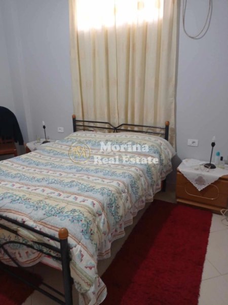 Tirane, jepet me qera shtepi 1+1 Kati 1, 55 m² 300 € (Porcelan)