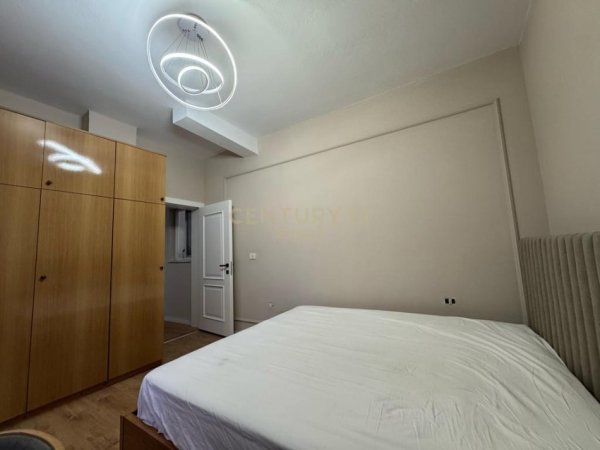 Tirane, jepet me qera apartament 1+1 Kati 1, 59 m² 550 € 