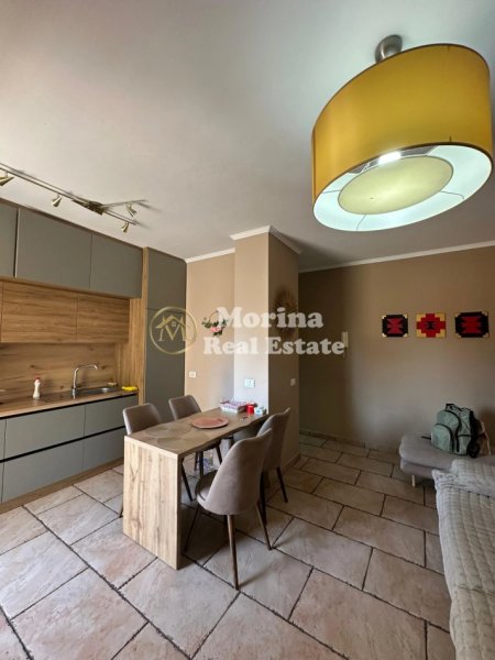 Tirane, jepet me qera apartament 2+1 Kati 6, 100 m² 650 € (Pazari i Ri)