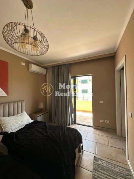 Tirane, jepet me qera apartament 2+1 Kati 6, 100 m² 650 € (Pazari i Ri)
