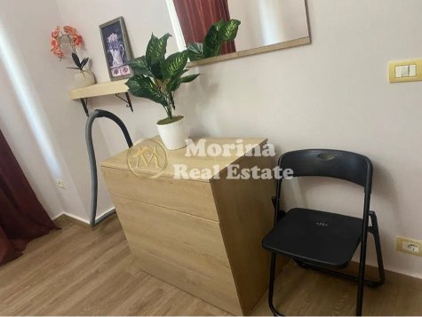 Tirane, jepet me qera apartament 1+1 Kati 2, 65 m² 500 € (Komuna e Parisit)