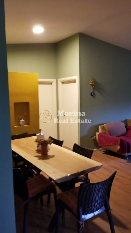 Tirane, jepet me qera shtepi 2+1 Kati 1, 120 m² 600 € (Fshati Picall)