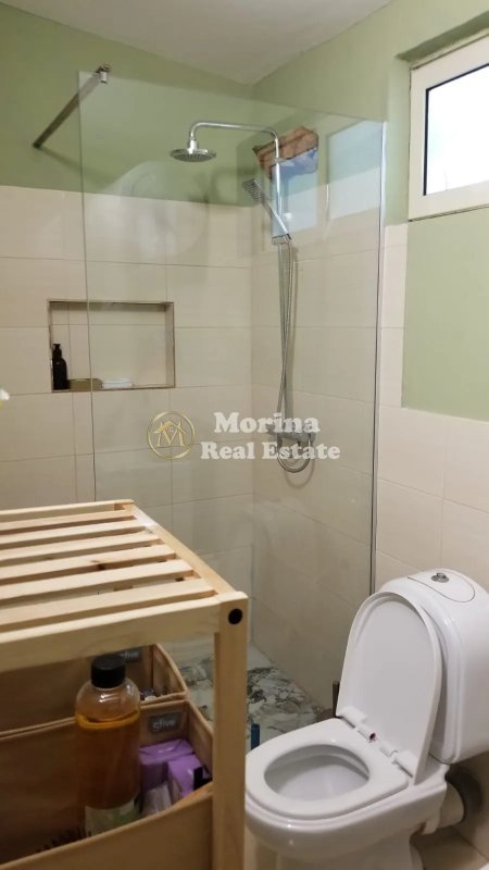 Tirane, jepet me qera shtepi 2+1 Kati 1, 120 m² 600 € (Fshati Picall)