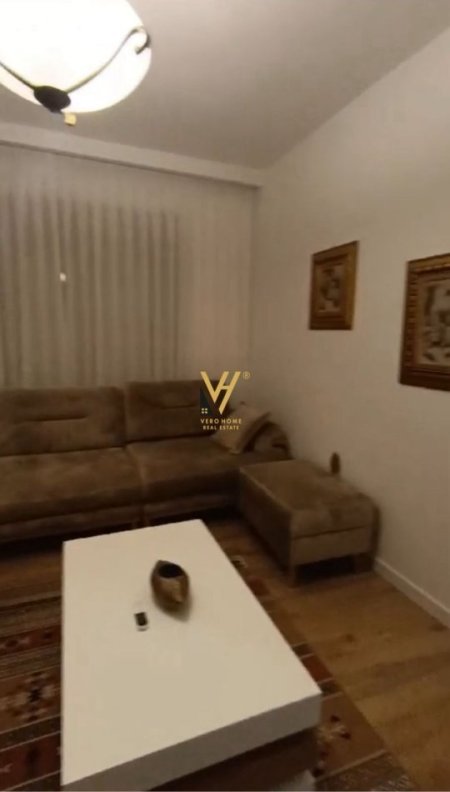 Tirane, jepet me qera apartament 3+1+Ballkon Kati 3, 100 m² 600 € (RRUGA KARL GEGA)