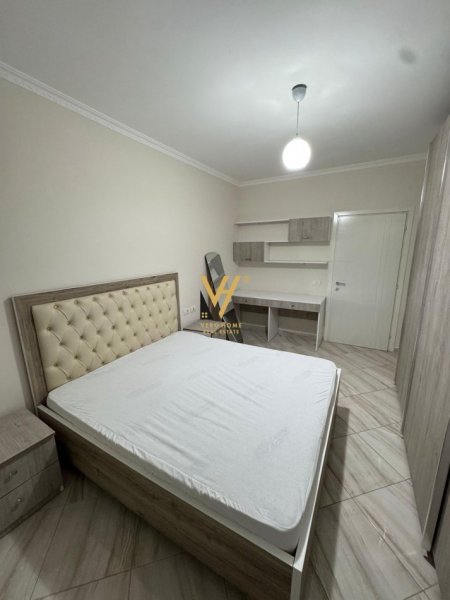 Tirane, jepet me qera apartament 1+1+Ballkon Kati 6, 65 m² 600 € (KOMUNA E PARISIT)