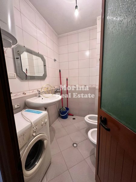 Tirane, jepet me qera apartament 2+1+Ballkon Kati 2, 100 m² 400 € (Rruga 5 Maji)