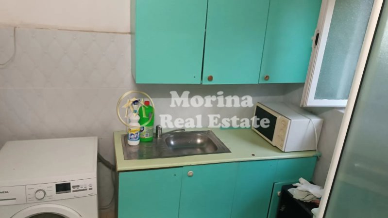 Tirane, jepet me qera apartament 1+1 Kati 1, 60 m² 350 € (Rruga Myslym Shyri)