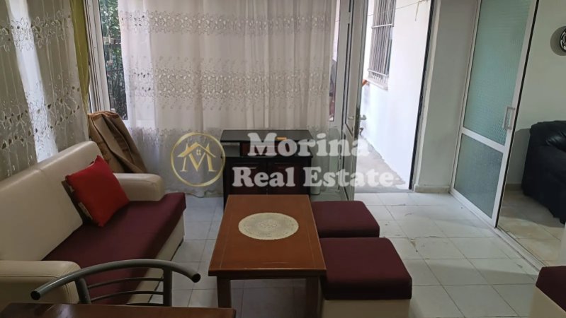 Tirane, jepet me qera apartament 1+1 Kati 1, 60 m² 350 € (Rruga Myslym Shyri)