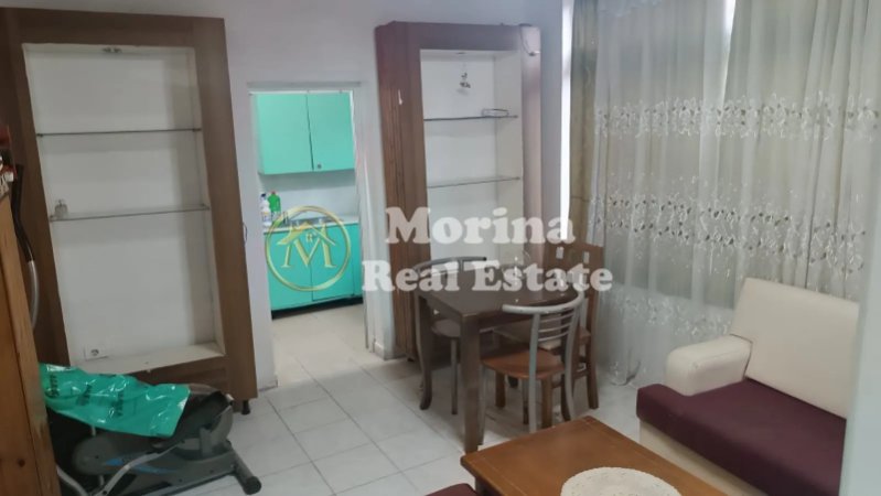 Tirane, jepet me qera apartament 1+1 Kati 1, 60 m² 350 € (Rruga Myslym Shyri)