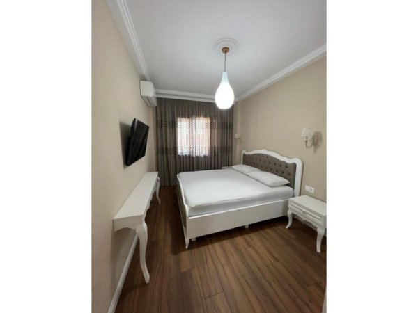 Tirane, jepet me qera apartament 1+1 Kati 5, 80 m² 600 € (Tregu Elektrik)