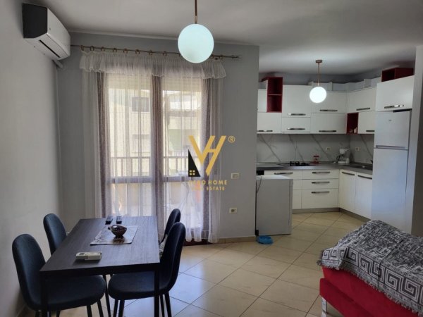 Tirane, jepet me qera apartament 2+1+Ballkon Kati 3, 120 m² 650 € (KOPSHTI BOTANIK)