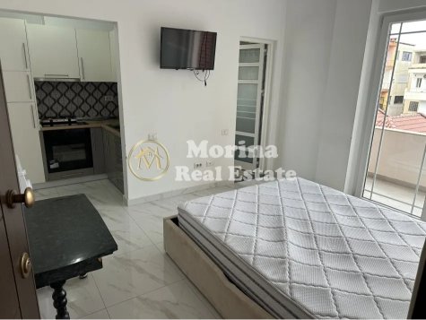 Tirane, jepet me qera garsonier Kati 4, 35 m² 260 € (Rruga 5 Maji)