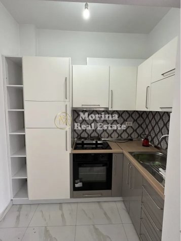 Tirane, jepet me qera garsonier Kati 4, 35 m² 260 € (Rruga 5 Maji)