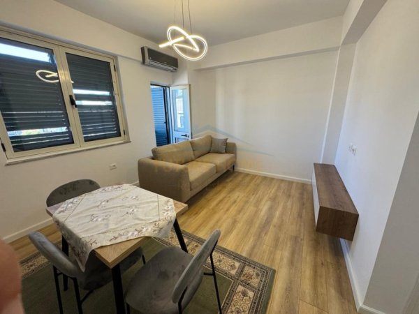 Qera, Apartament 1+1, Myslym Shyri, Tiranë.