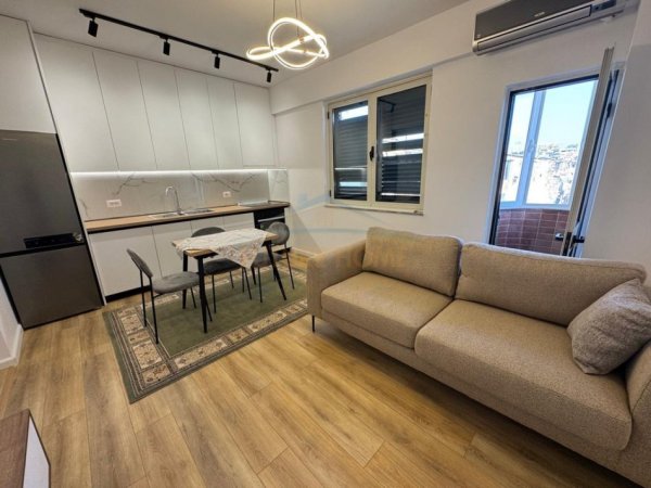 Qera, Apartament 1+1, Myslym Shyri, Tiranë.
