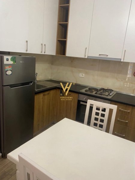 Tirane, jepet me qera garsonier Kati 0, 40 m² 300 € (KODRA E DIELLIT)