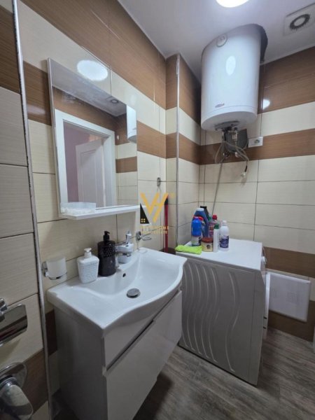 Tirane, jepet me qera garsonier Kati 0, 40 m² 300 € (KODRA E DIELLIT)