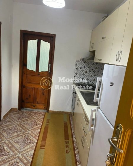 Tirane, jepet me qera shtepi 1+1 Kati 1, 70 m² 400 € (Don Bosko)