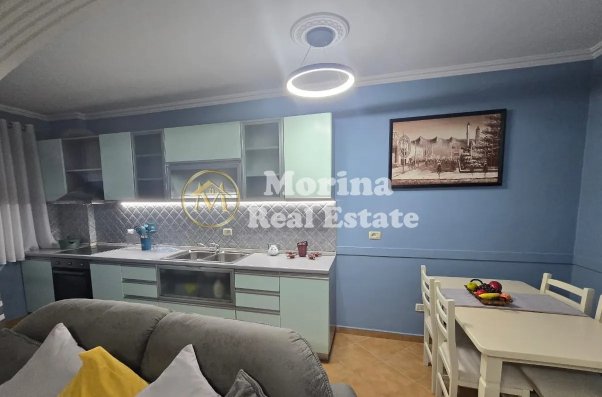 Tirane, jepet me qera apartament 2+1 Kati 7, 85 m² 550 € (Rruga 5 Maji)
