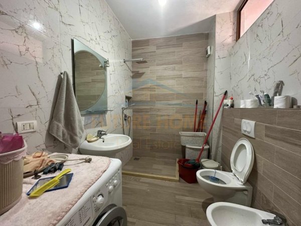 Shitet, Apartament 2+1+2, Misto Mame,Tirane.