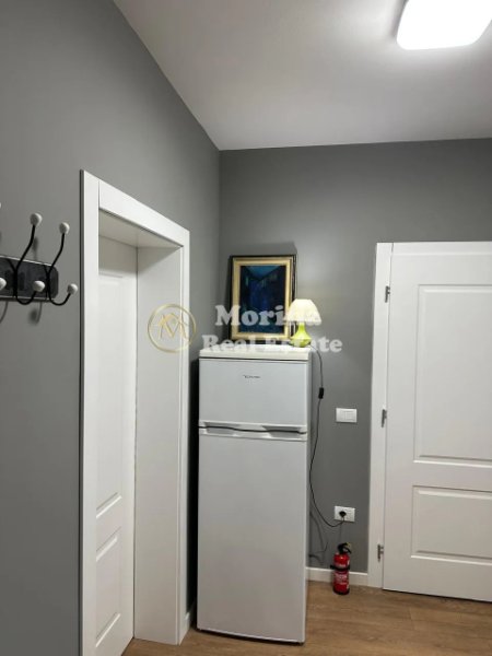 Tirane, jepet me qera apartament 1+1 Kati 2, 65 m² 650 € (Pazari i Ri)