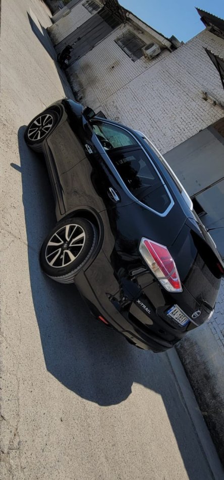 Tirane, shitet SUV | Xhip Nafte, e zeze automatik Klima 153.000 km 17.000 €