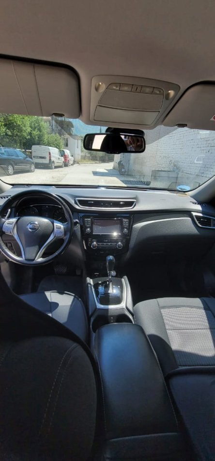 Tirane, shitet SUV | Xhip Nafte, e zeze automatik Klima 153.000 km 17.000 €